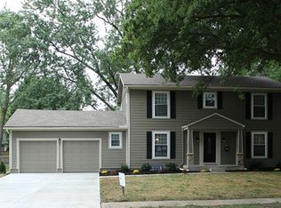 6417 W 100th St, Overland Park, KS 66212