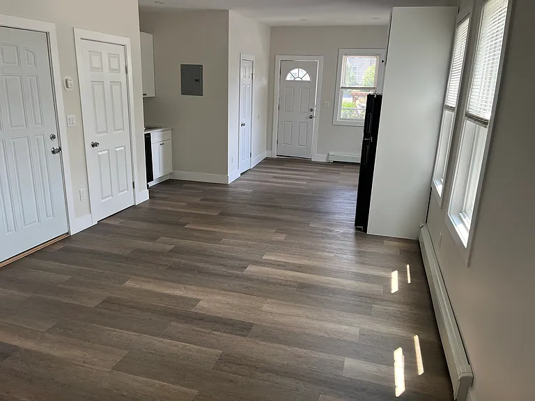 220 Battle Ave #1 — Photo 2