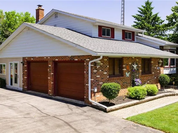 1061 Henry St, Wellesley, ON N0B 2T0