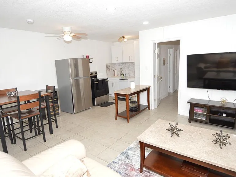 156 146th Ave E #B — Photo 21