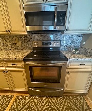 5th image of 1 Seal Harbor Rd APT 210