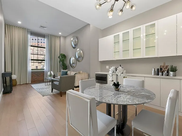 121 Portland St #202 — Photo 3