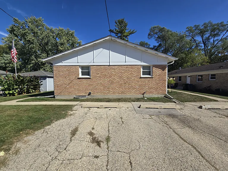 426 N Lord Ave — Photo 18
