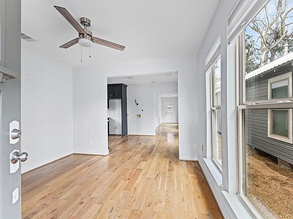 5th image of 3405 Beulah St