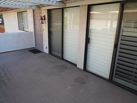 3rd image of 2858 Instone Ct