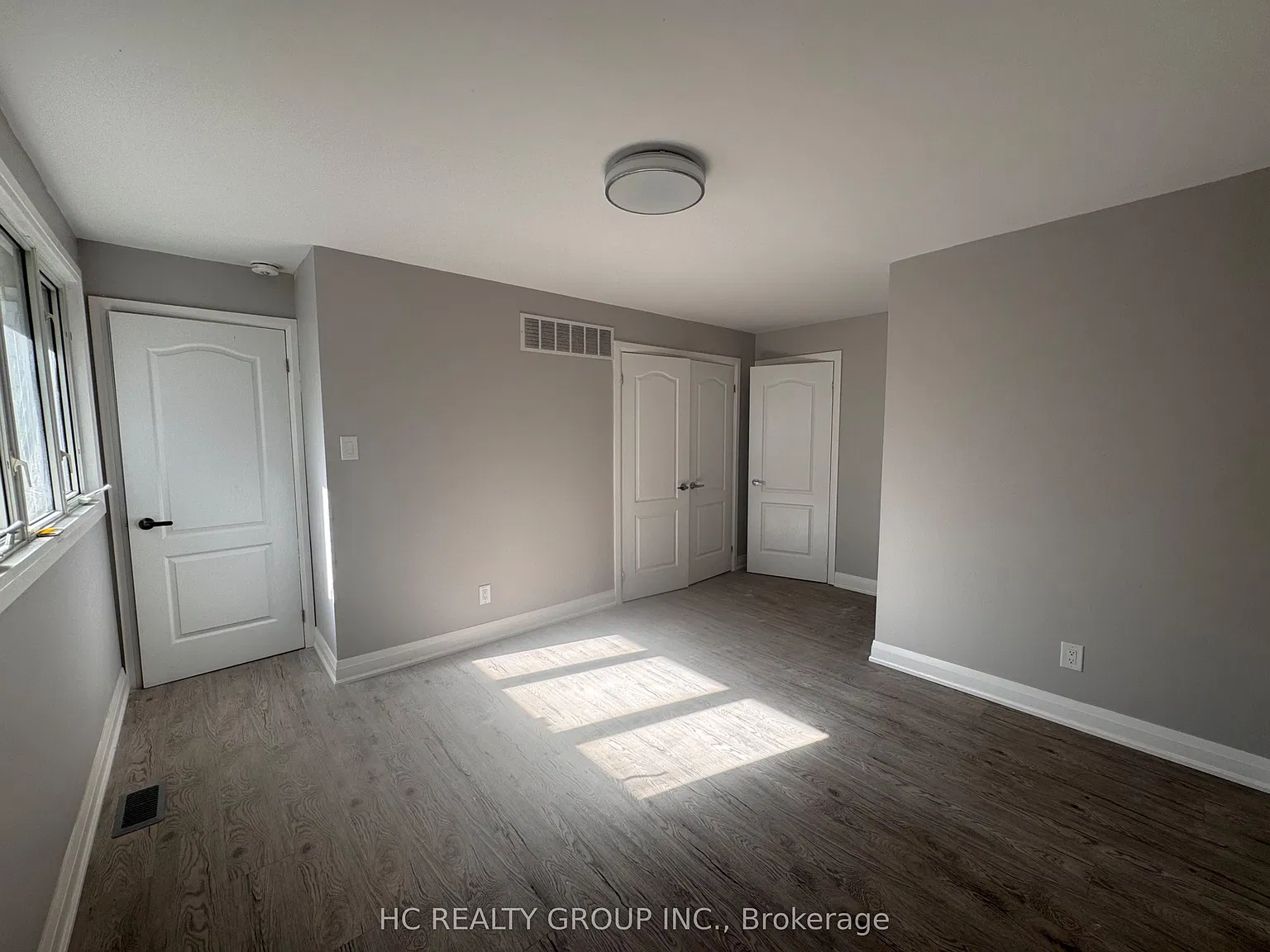 3 bed, $3,200 — Photo 3