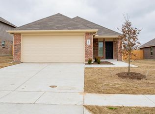 521 Canyon Cactus St, Lancaster, TX 75146