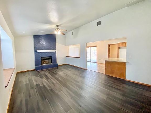3rd image of 12900 Cloverleaf Ln