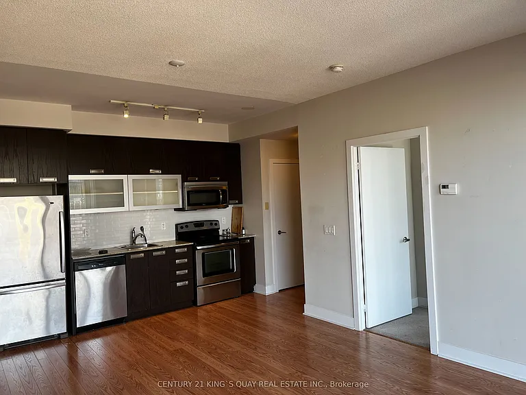 90 Stadium Rd #607 — Photo 8