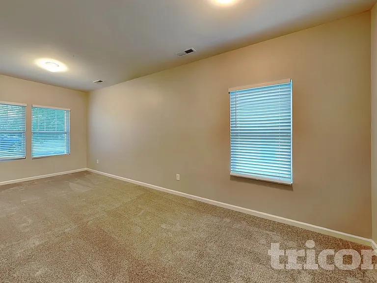2644 Andes Dr — Photo 3