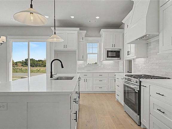 3rd image of 6707 SW Basswood Ave