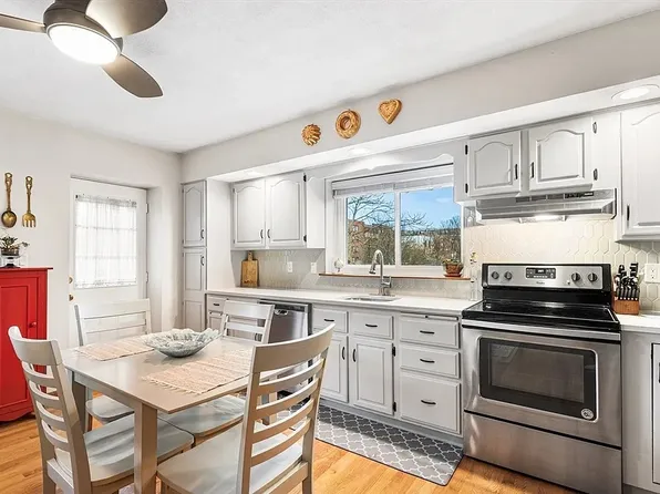 41 Bremen St, East Boston, MA 02128