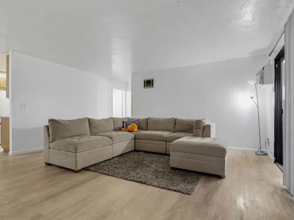 265 Loma Alta Dr Unit B1, Oceanside, CA 92054