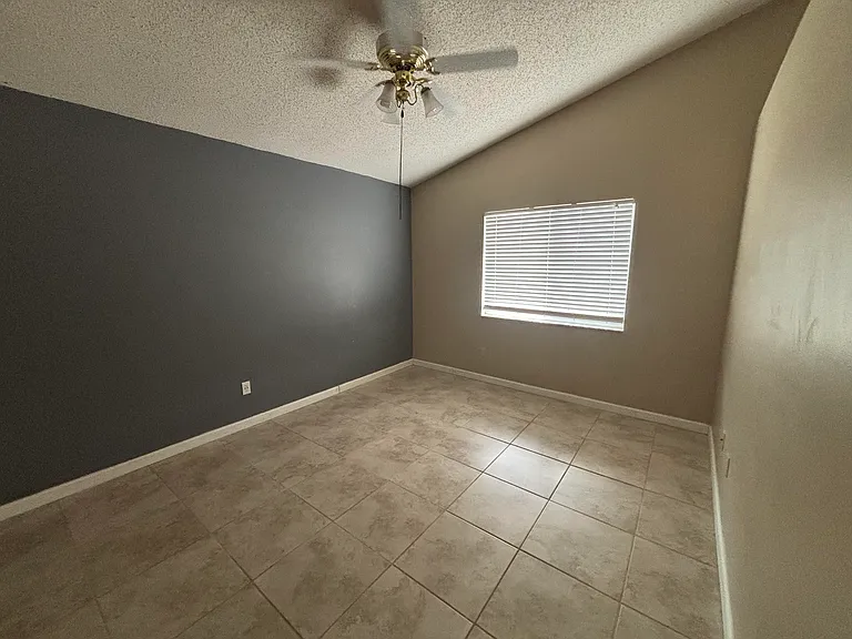 9824 Dean Acre Dr — Photo 10