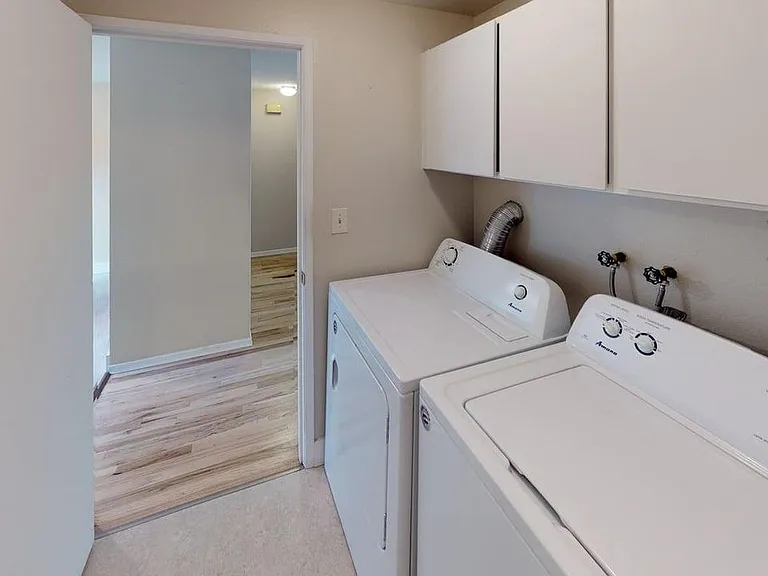 3535 N Borthwick Ave — Photo 20