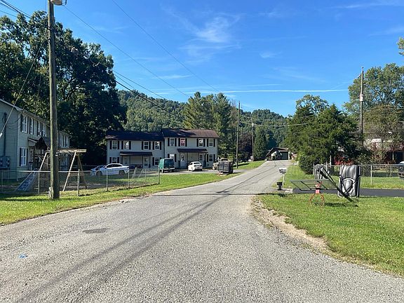 5th image of 168 Hunter Ridge Rd