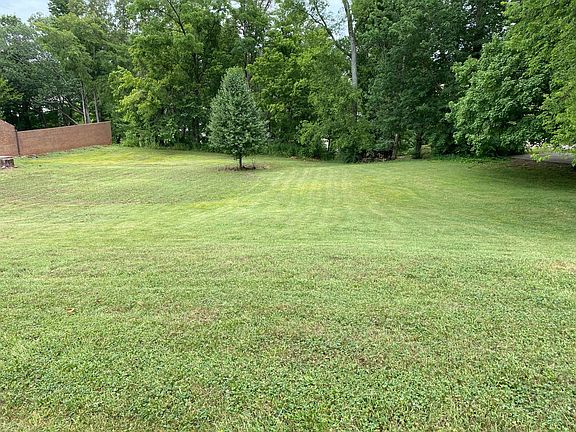 5th image of River Trace Blvd