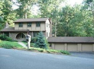 4 Spruce Dr, Lock Haven, PA 17745