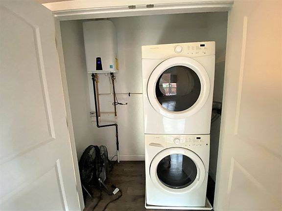5th image of 41 Saratoga St APT 3C