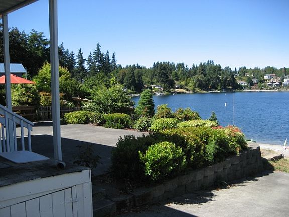 4th image of 369 Lake Louise Dr SW