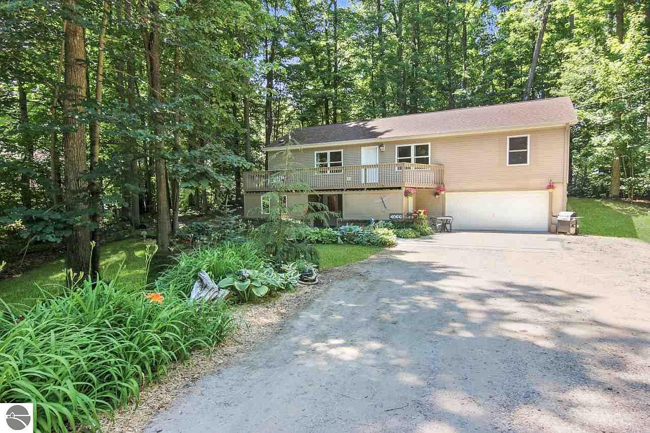 4066 E Duck Lake Rd, Grawn, MI 49637 Zillow