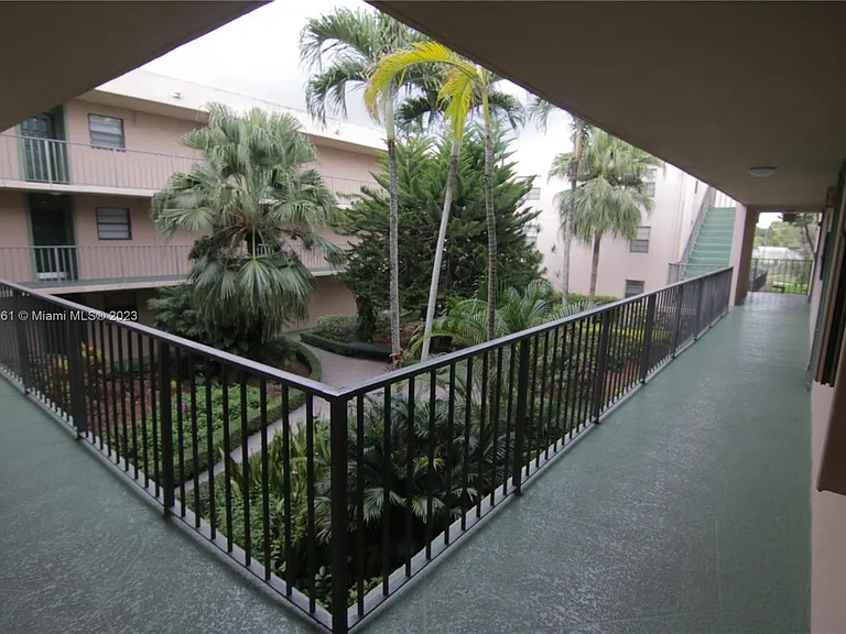 10525 SW 112th Ave #216 — Photo 3