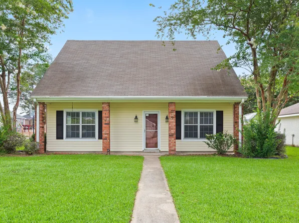 401 Breton Dr, Lafayette, LA 70508