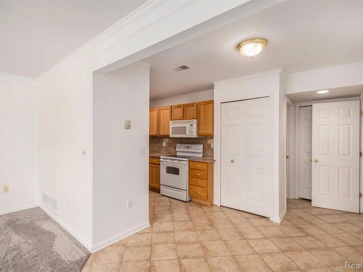 29902 Donna Ln — Photo 1