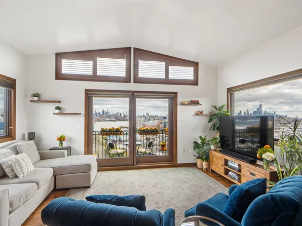 1208 Palisade Ave #3, Union City, NJ 07087