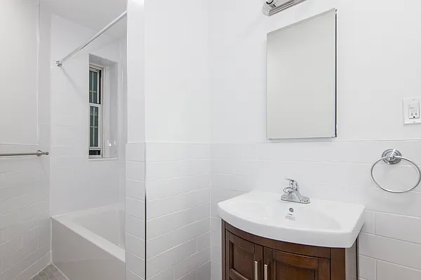 Rented by Modern Spaces | media 5