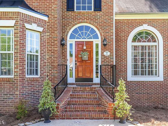 5th image of 30 Plainfield Pl