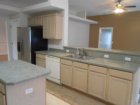 4th image of 3135 Lost Creek Dr