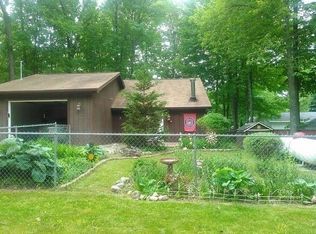 4947 Edgewood Dr, Harrison, MI 48625