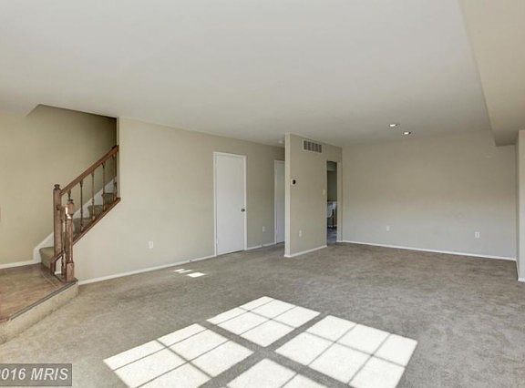 4th image of 44 Winslow Park Dr