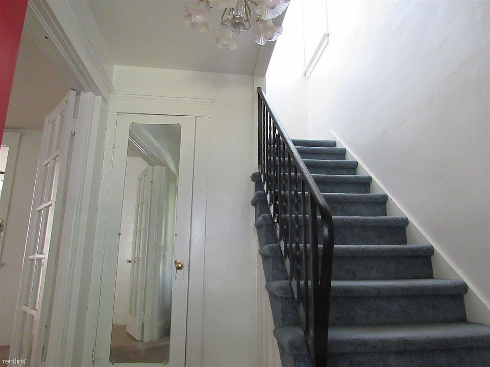 103PalmerStaircase