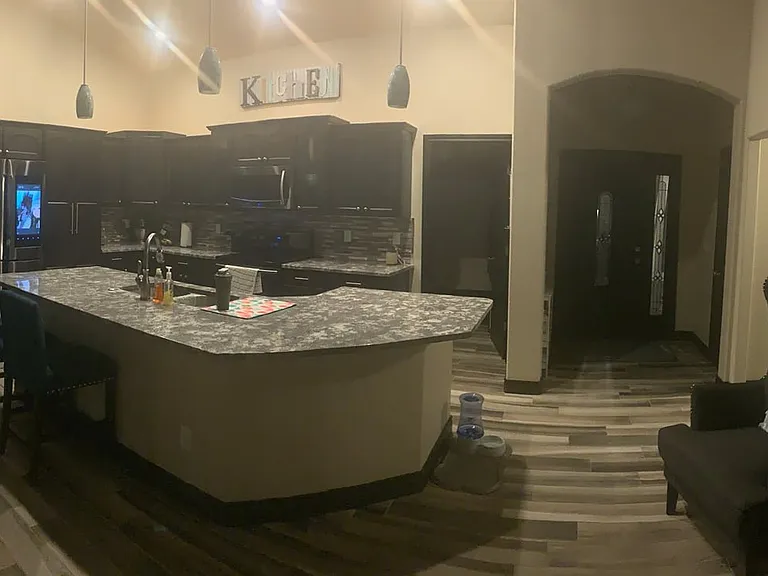 3801 Edison Ave — Photo 12