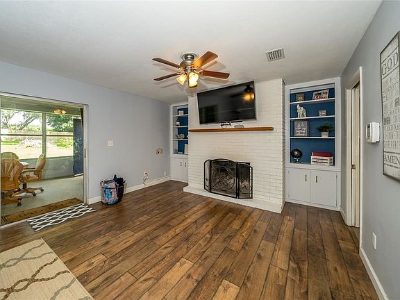 4th image of 12561 Abbey Dr