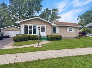 3236 Hopkins St, Steger, IL 60475