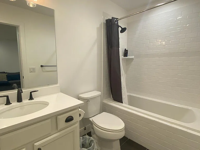 1098 W Cattail Ct — Photo 17