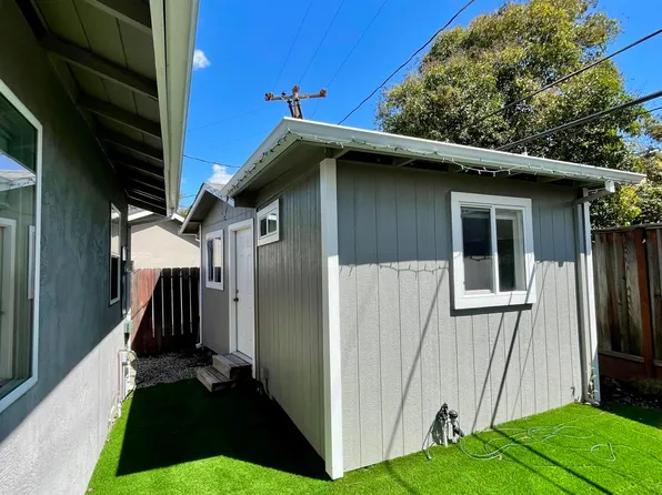 6404 Menlo Dr, San Jose, CA 95120