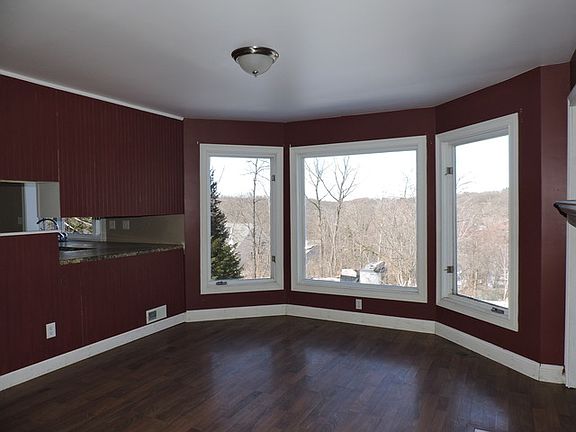 4th image of 417 Hayes Rd