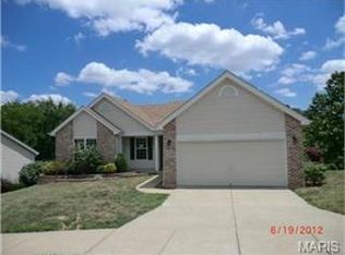 1020 Big Sky Dr, Fenton, MO