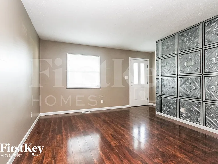5439 Durango Ct — Photo 4