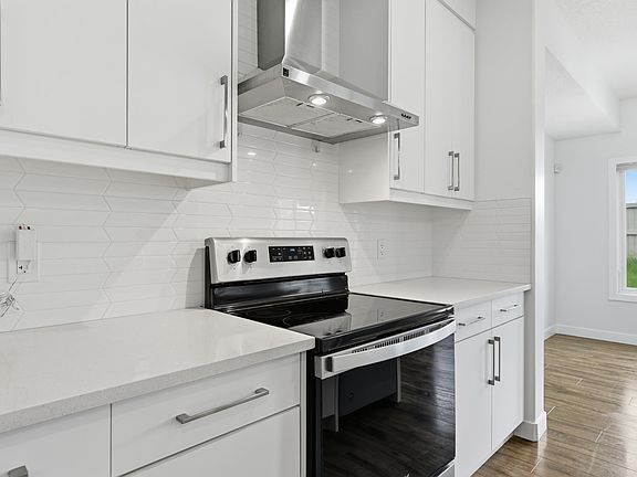 5th image of 7258 Chivers Pl SW
