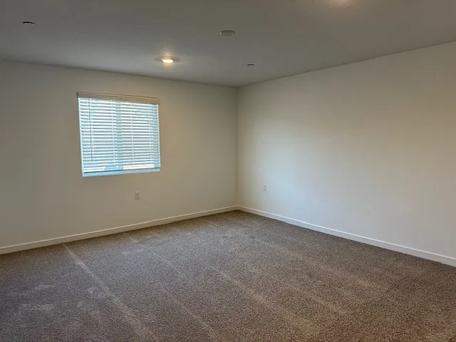 3272 Amistad Ave — Photo 9
