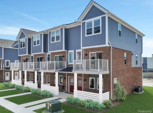 769 Canterbury Ln, Troy, MI 48085