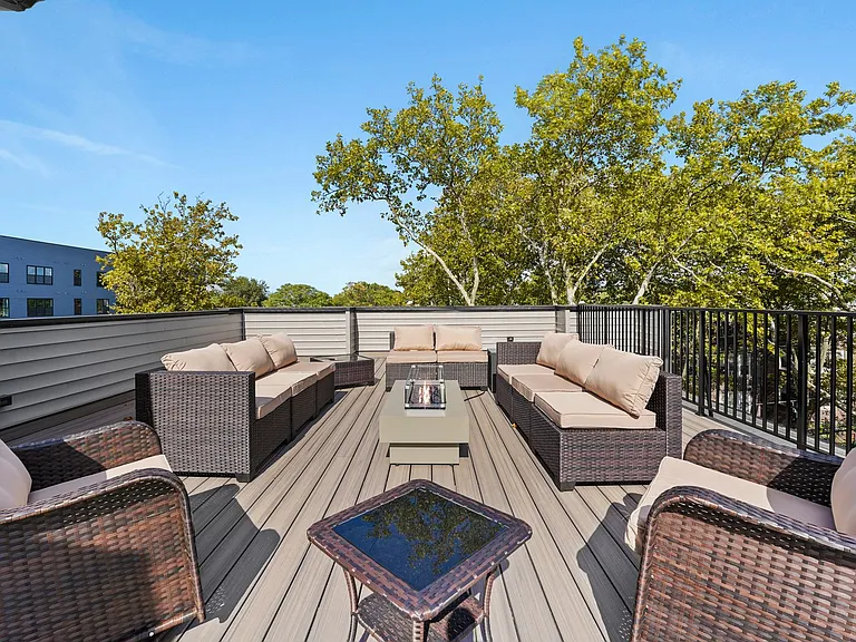 335 Virginia Ave — Photo 28