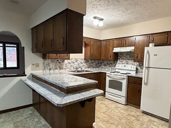 2nd image of 6503 S 46th St