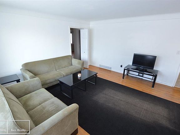 5th image of 29218 Jane St