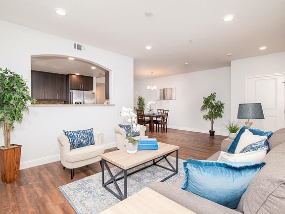 3rd image of 2585 El Camino Real APT 212